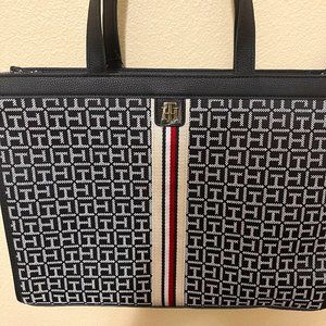 Tommy Hilfiger Jacquard Tote Bag